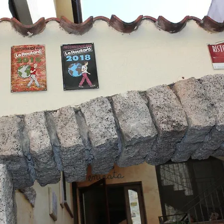 Il Portico Couette-café *